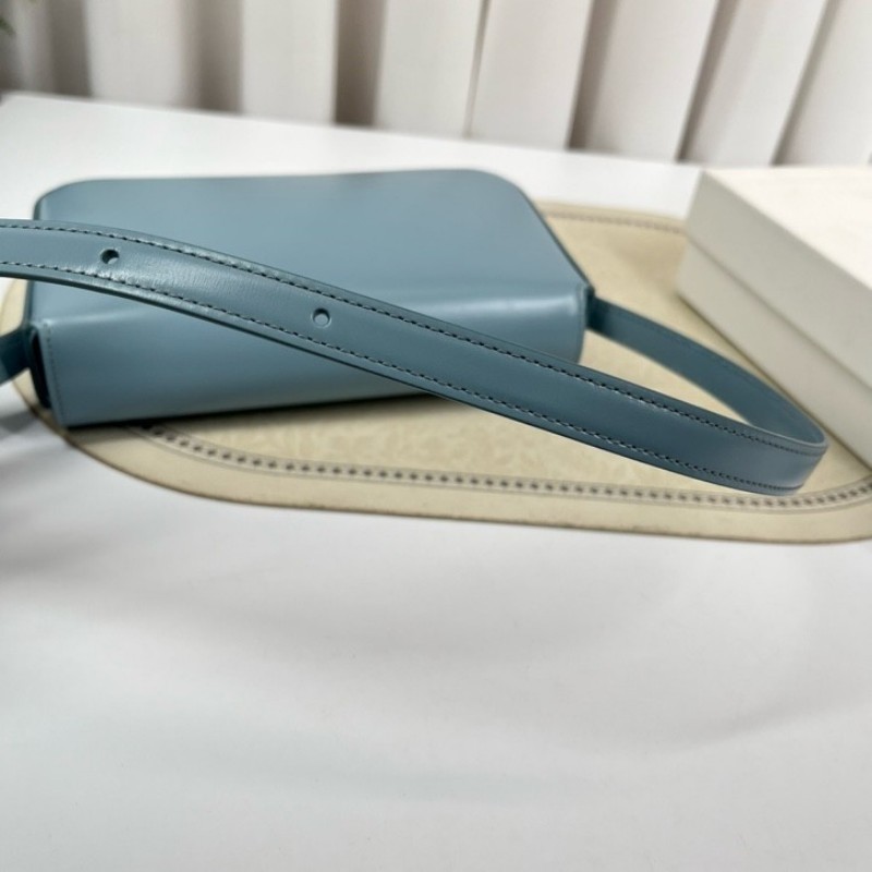 CELINE賽琳 凱旋門腋下包單肩包斜挎包 金扣款 經典凱旋門logo設計 亮面牛皮材質 上身效果非常好看 肩帶可調節 單肩斜挎都可以 經典百搭 四季都能背 容量合適 日常夠用-19