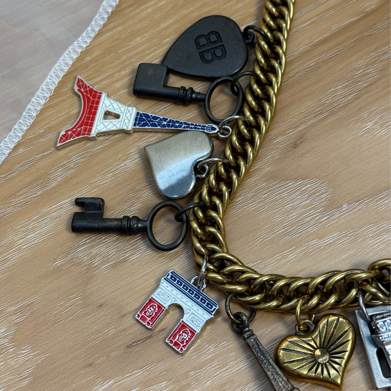 Balenciaga BB 巴黎吊飾鏈條包 黑金款-7