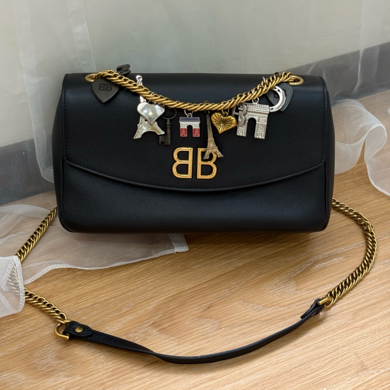 Balenciaga BB 巴黎吊飾鏈條包 黑金款-15