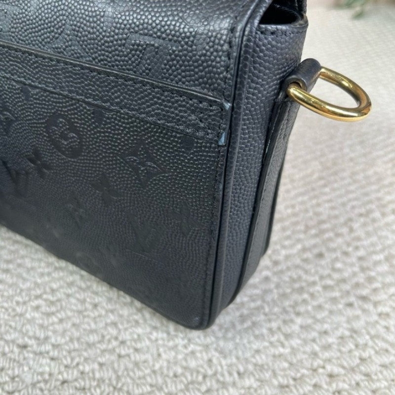 ZZZ 路易威登 LV x NBA 聯名款印花貼飾翻蓋開合牛皮斜挎單肩包 內部空間大 日常通勤、出街都很實用-9