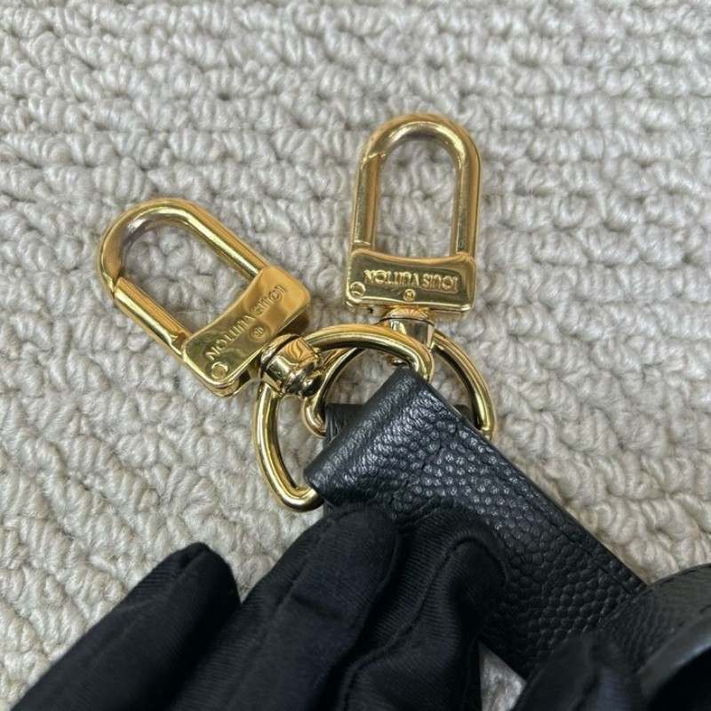 ZZZ 路易威登 LV x NBA 聯名款印花貼飾翻蓋開合牛皮斜挎單肩包 內部空間大 日常通勤、出街都很實用-18