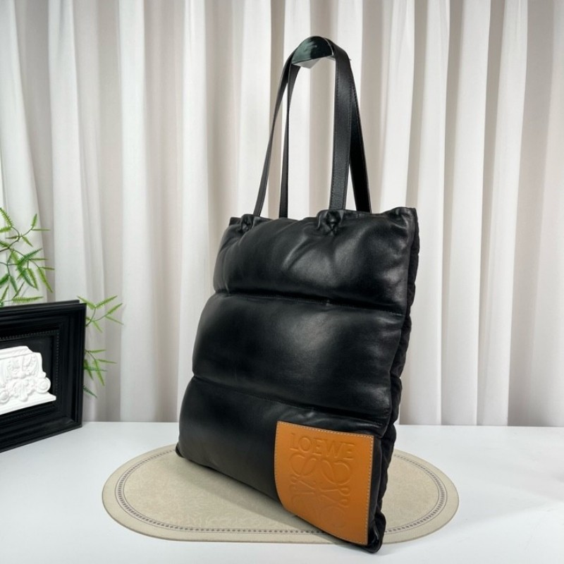 zzz Loewe羅意威 Vertical Puffy雙面泡芙米其林琴譜 單肩tote包 雙面可用 一面全皮膨脹機車一面休閒降落傘 超輕便 無性別主義-3