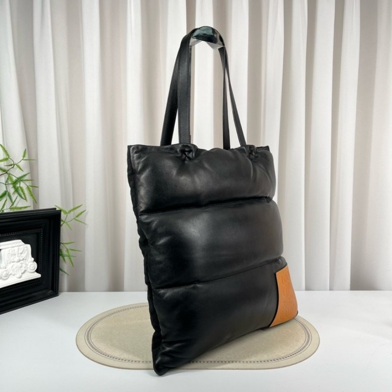 zzz Loewe羅意威 Vertical Puffy雙面泡芙米其林琴譜 單肩tote包 雙面可用 一面全皮膨脹機車一面休閒降落傘 超輕便 無性別主義-4