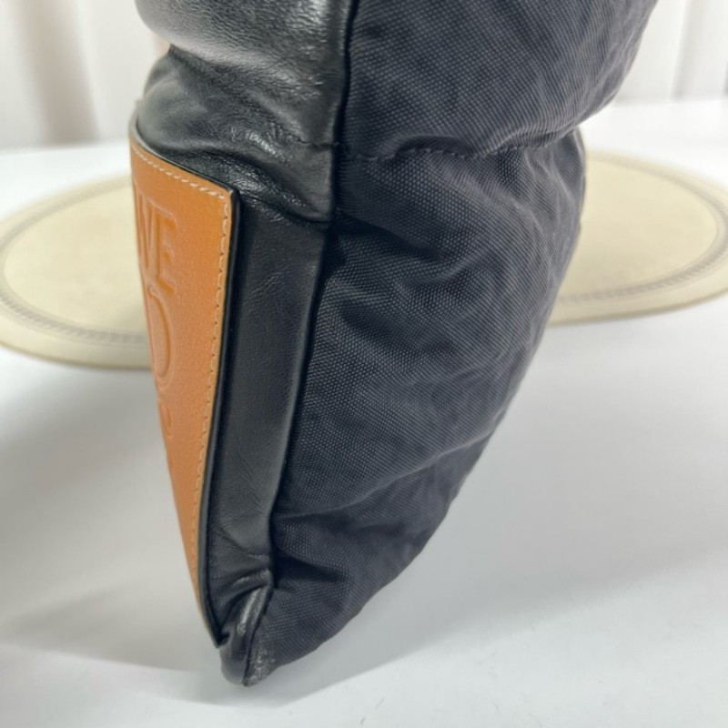 zzz Loewe羅意威 Vertical Puffy雙面泡芙米其林琴譜 單肩tote包 雙面可用 一面全皮膨脹機車一面休閒降落傘 超輕便 無性別主義-24