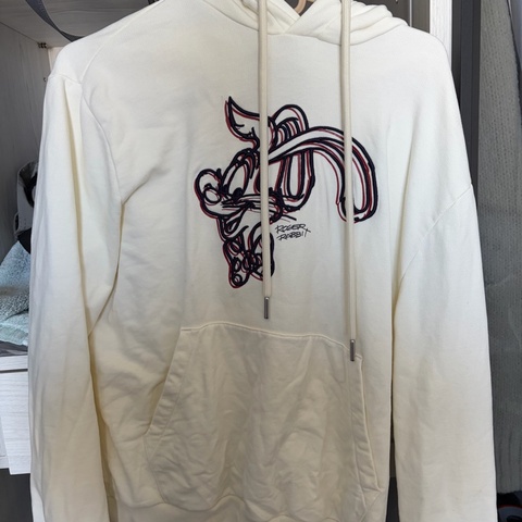 Moncler長袖 兔年限定 絕版！99成新