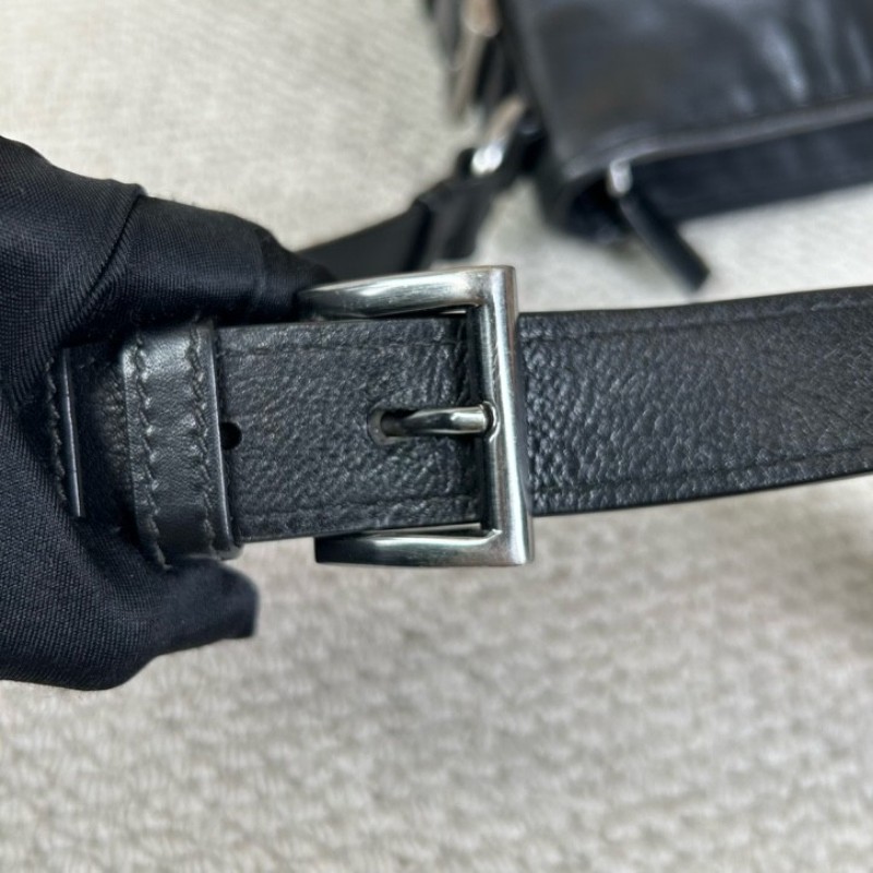 Prada普拉達黑色牛皮男士單肩斜挎包 容量大 日常通勤 低調百搭 商務休閒都合適-23