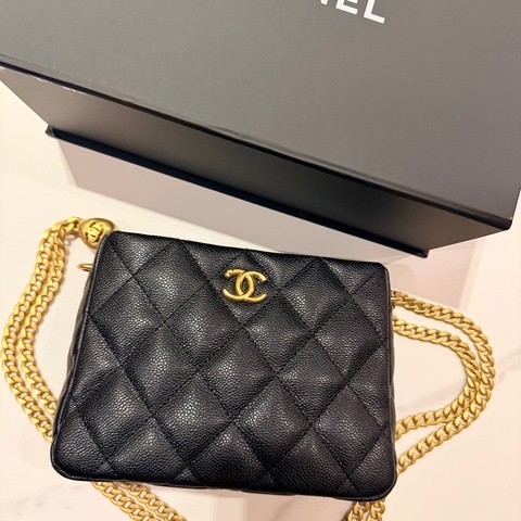 Chanel 23P愛心hobo