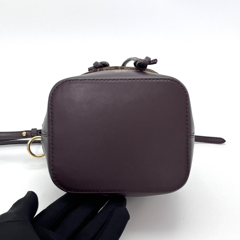 FENDI印花麂皮 mini棕色皮革抽繩水桶手提斜背包12*17*10 98新配件塵袋-4