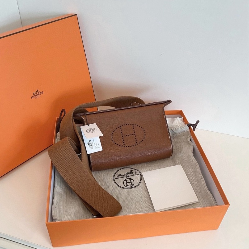 Hermes videpoches金棕福寶馬鞍銀扣21*16*4  99新配件塵袋盒子購證-1