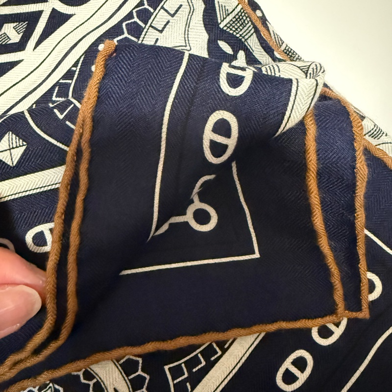 💖Hermes 140 cashmere 絲巾 披肩 圍巾💖 深藍色 全新-6