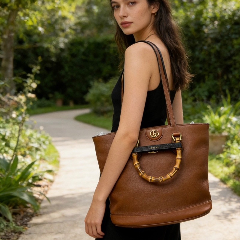GUCCI Diana竹節托特包 棕色 皮革長肩帶可以腋下背30*14*26.5cm 98新配件塵袋-0