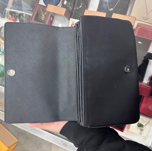 Prada 黑色牛皮尼龍雙拼鏈條斜挎包-15