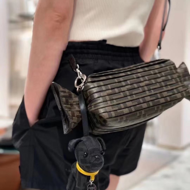 Fendi 老花糖果包 20**10*10  99新配件塵袋保卡吊牌肩帶-0