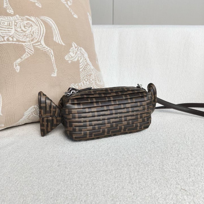 Fendi 老花糖果包 20**10*10 99新配件塵袋保卡吊牌肩帶-4