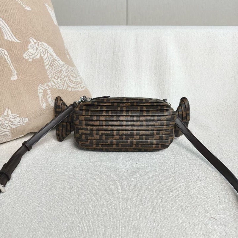 Fendi 老花糖果包 20**10*10 99新配件塵袋保卡吊牌肩帶-5