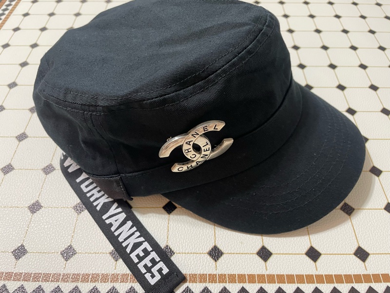 Chanel vintage復古作舊字母胸針-3