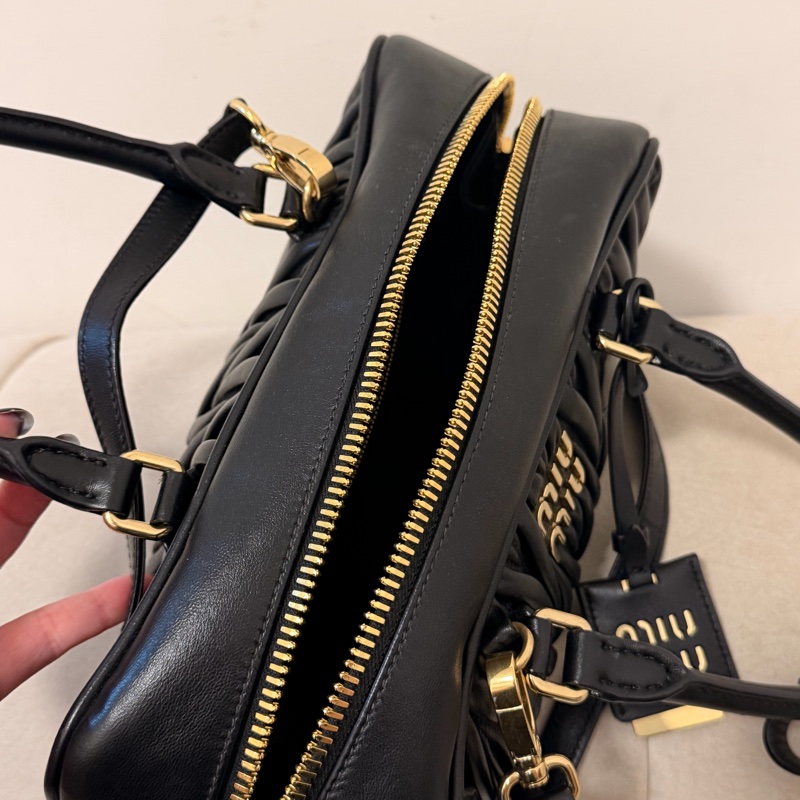 miumiu 保齡球包 黑色(誠可談)-14