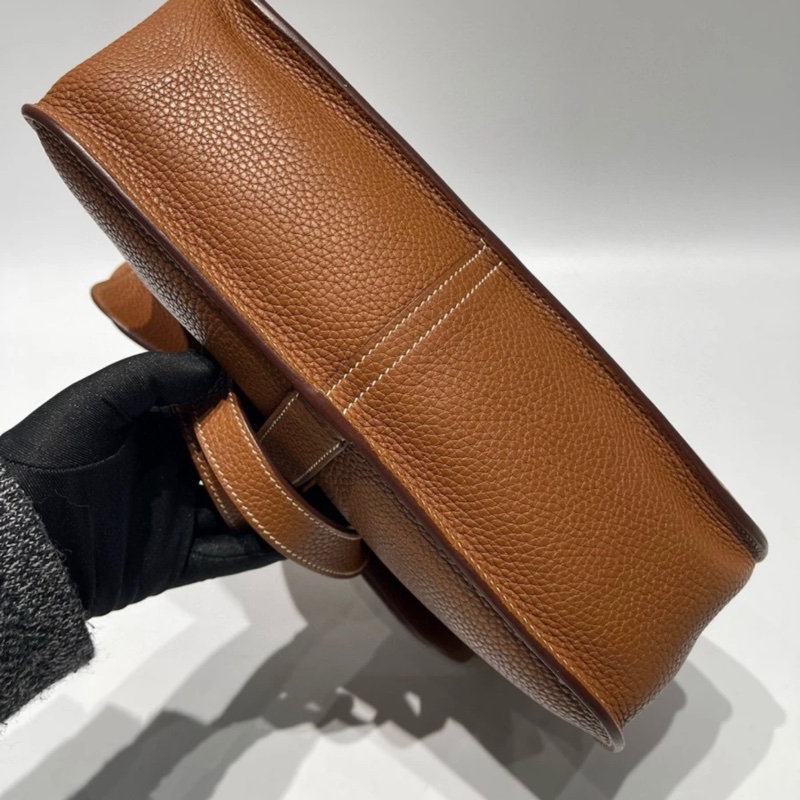 Hermes Halzan 31cm 金棕金扣 TC皮 D刻 尺寸：31*19*9cm 成色很新-8