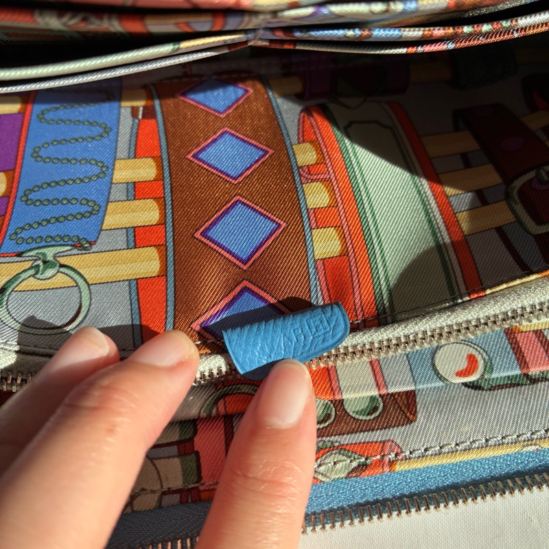 Hermes天藍色絲巾長夾 🅁刻-26