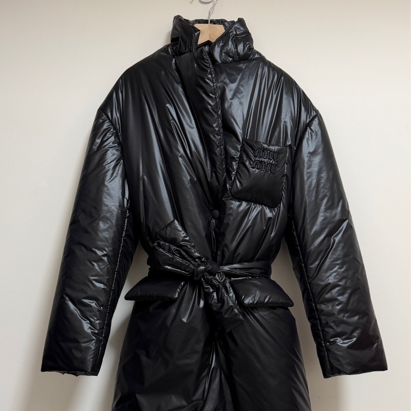 Miumiu繫帶尼龍羽絨外套-1