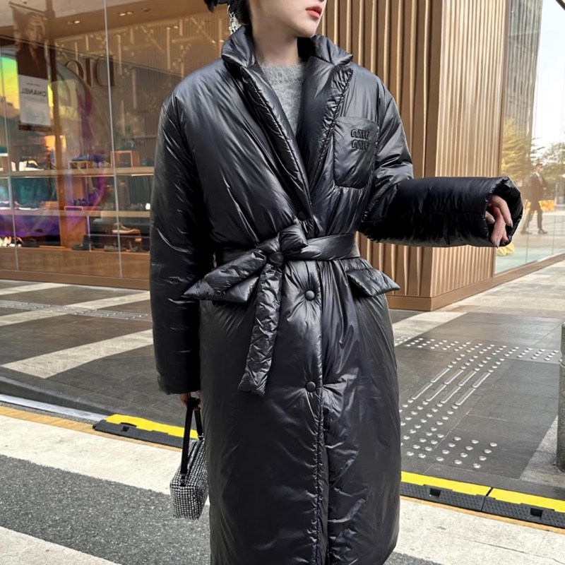 Miumiu繫帶尼龍羽絨外套-11