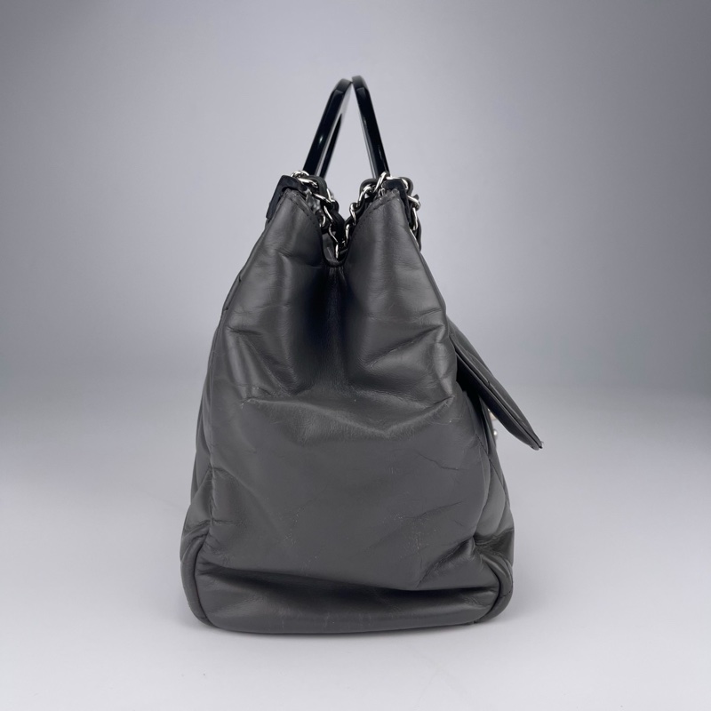 「JL精品代購」香奈兒灰色拼黑油蠟牛皮壓克力2way鏈條衣架包 -5