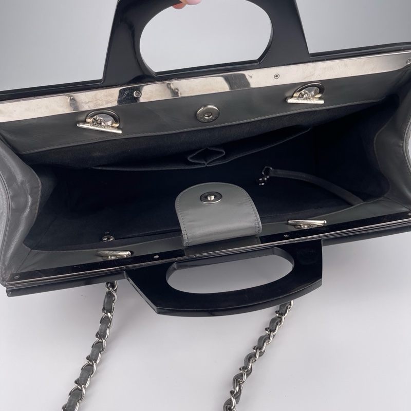 「JL精品代購」香奈兒灰色拼黑油蠟牛皮壓克力2way鏈條衣架包 -9