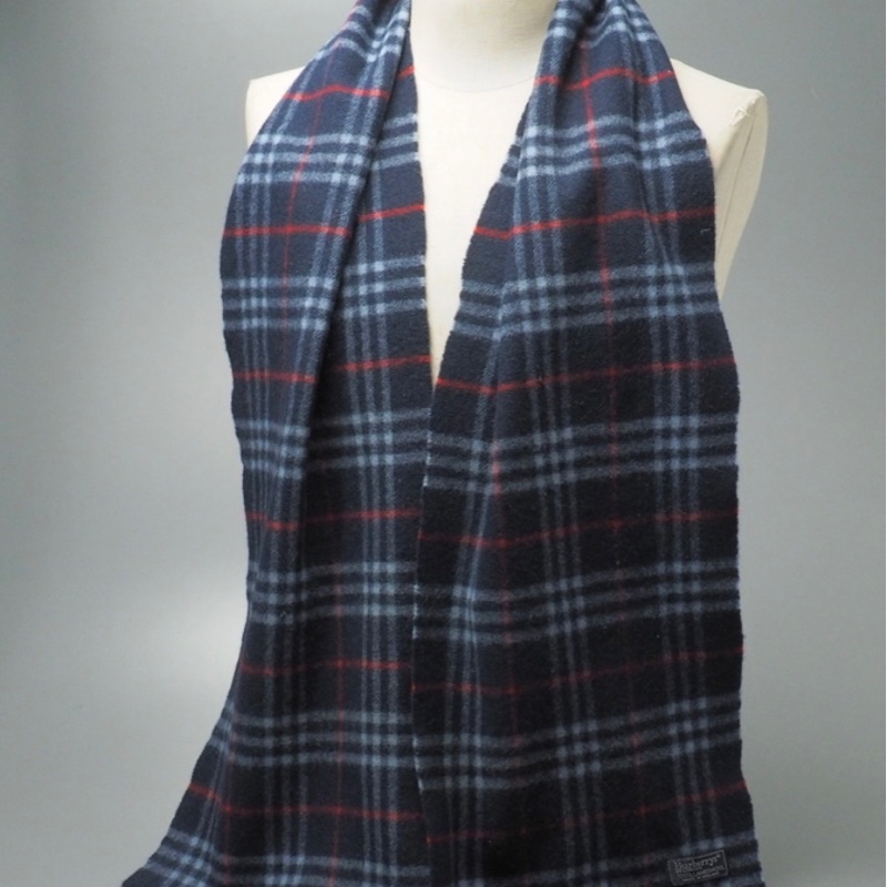 BURBERRY海軍藍格紋羔羊毛圍巾✨-1