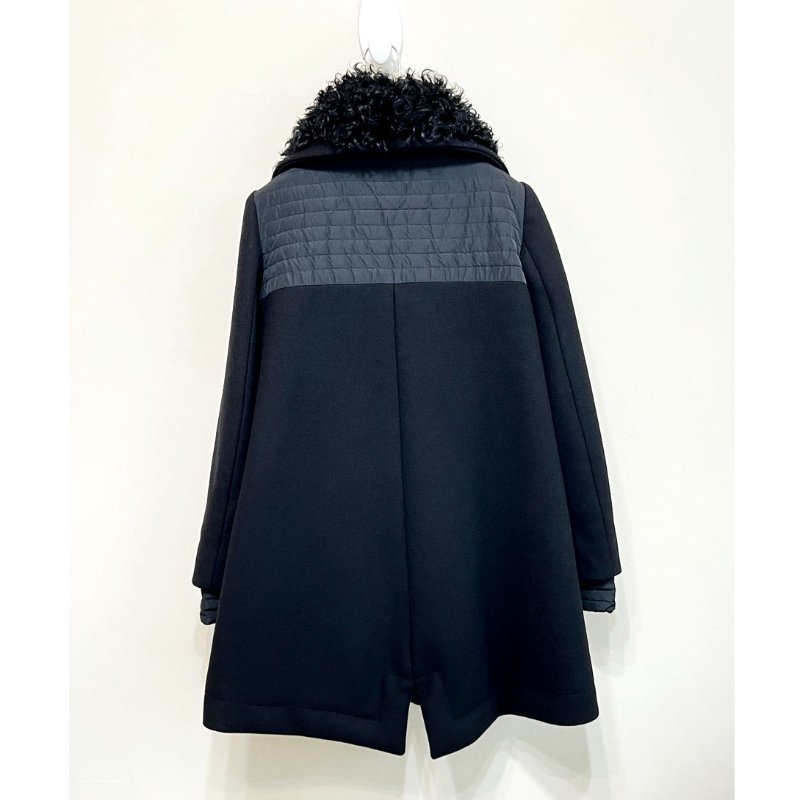 MONCLER 黑色毛領A字羽絨長版大衣 2/M-8