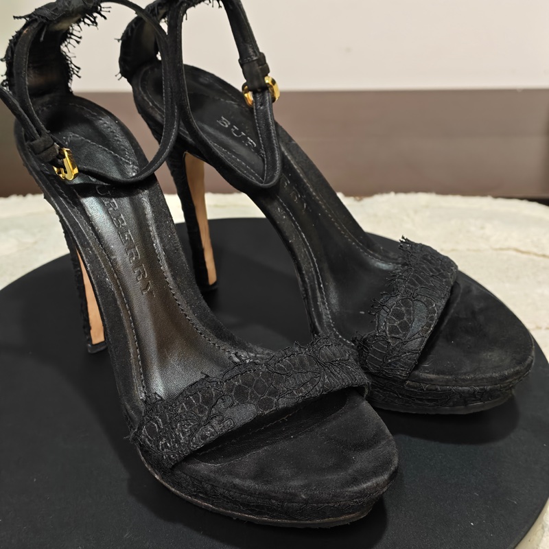 Burberry 黑色蕾絲高跟鞋 eur39-0