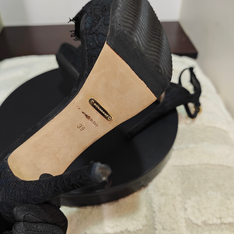 Burberry 黑色蕾絲高跟鞋 eur39-7