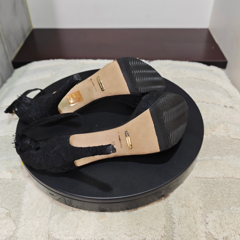 Burberry 黑色蕾絲高跟鞋 eur39-12