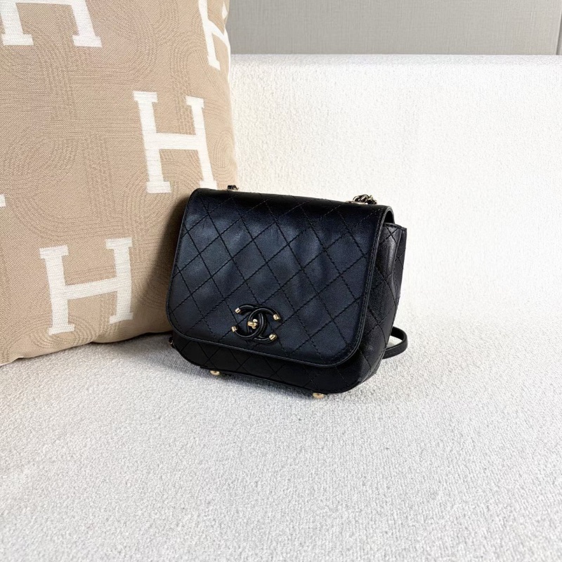 Chanel 口蓋鏈條包黑金牛皮17*16*5 98新配件塵袋-3