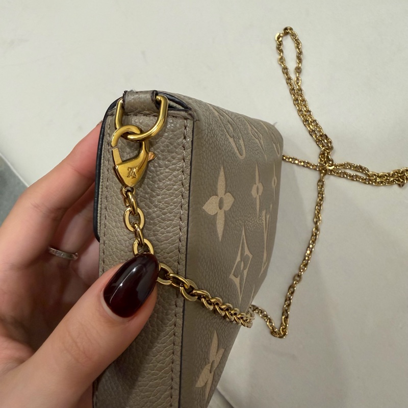 LV斑鳩色 大象灰woc 斜背包-9