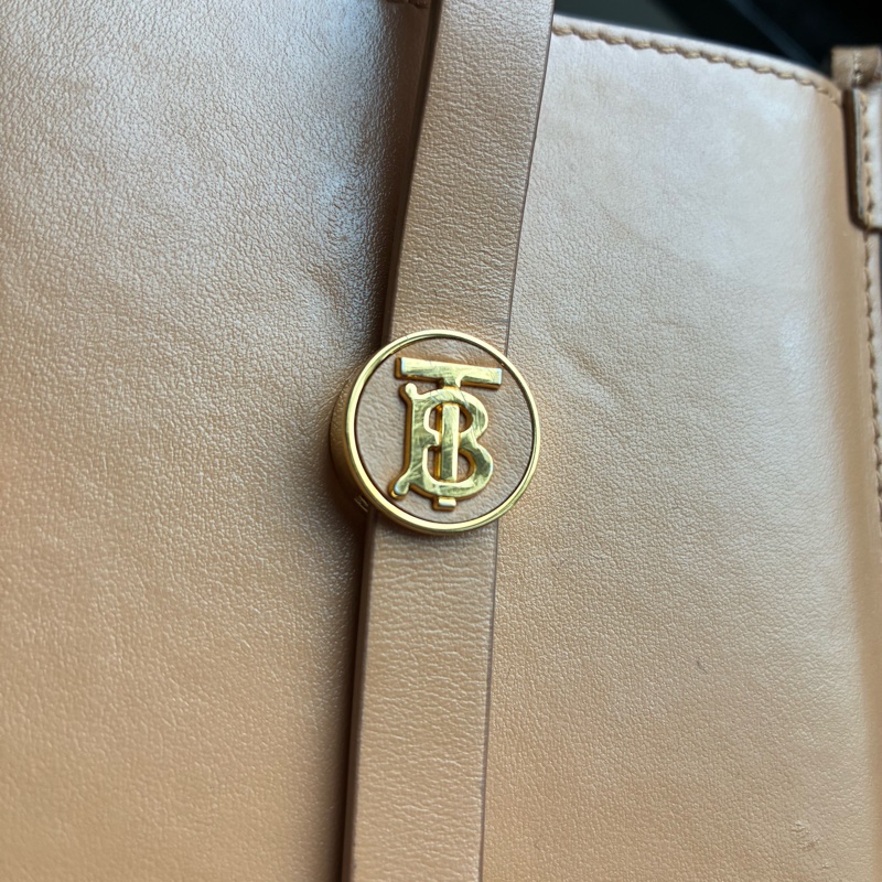 Burberry 皮革手機包-2