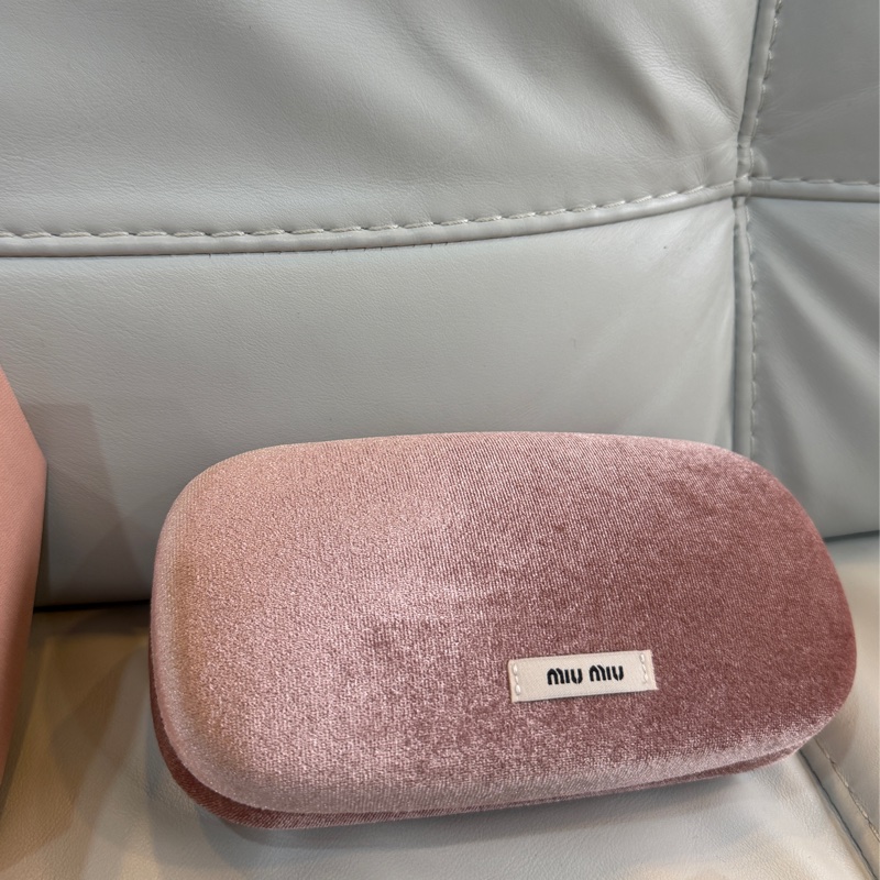 Miu miu貓眼墨鏡11W-9