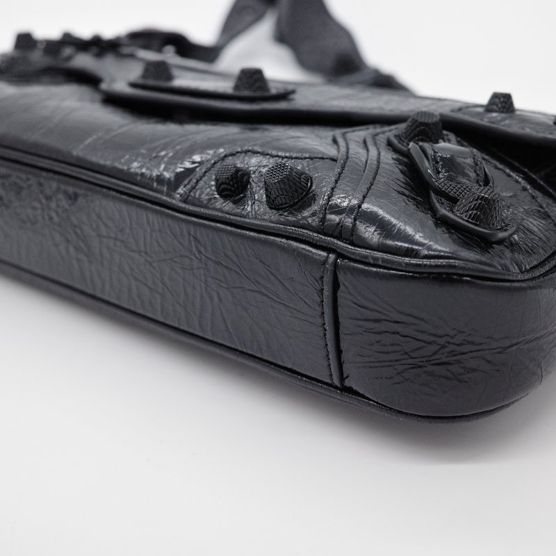 Balenciaga 巴黎世家 Le Cagole Sling S 黑色 亮面皺褶小羊皮 肩背包-8