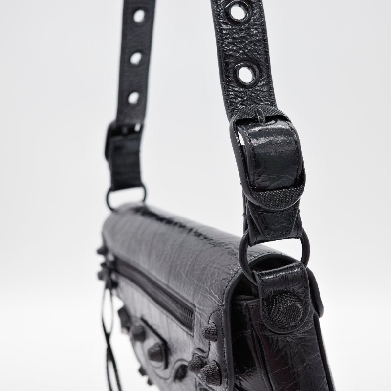 Balenciaga 巴黎世家 Le Cagole Sling S 黑色 亮面皺褶小羊皮 肩背包-13