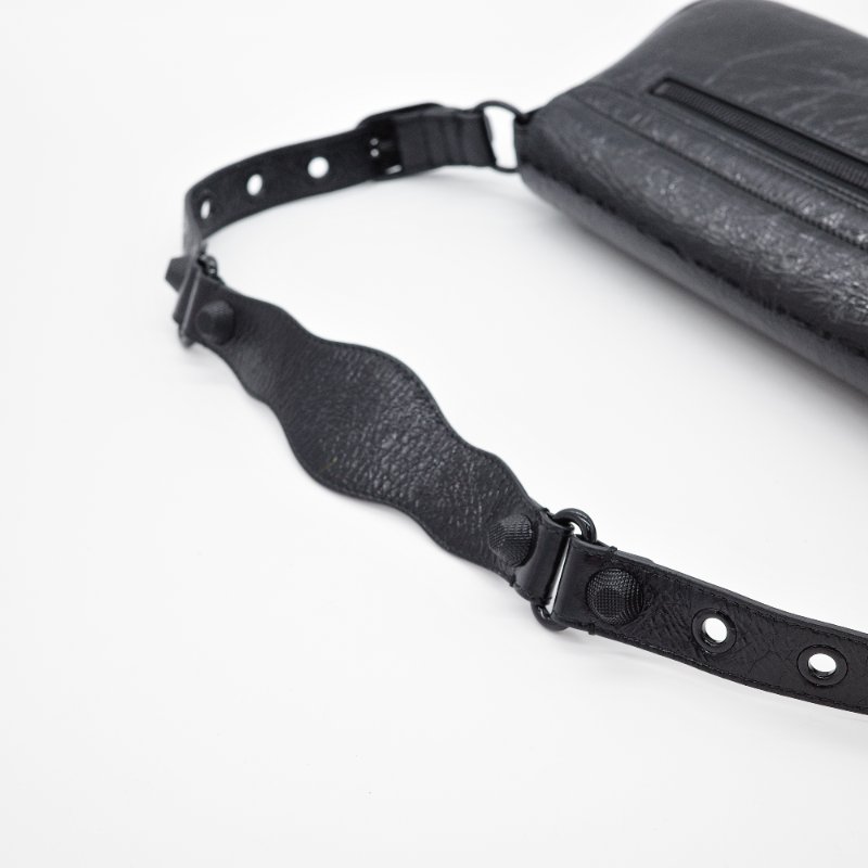 Balenciaga 巴黎世家 Le Cagole Sling S 黑色 亮面皺褶小羊皮 肩背包-23