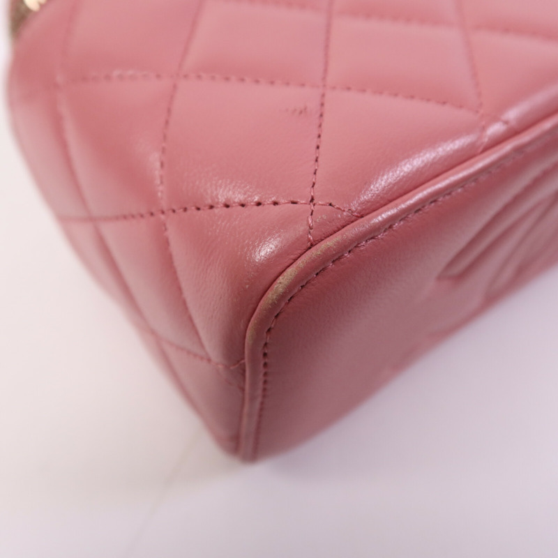 CHANEL 羊皮皮革Vanity Case金扣鏈帶肩背袋-11