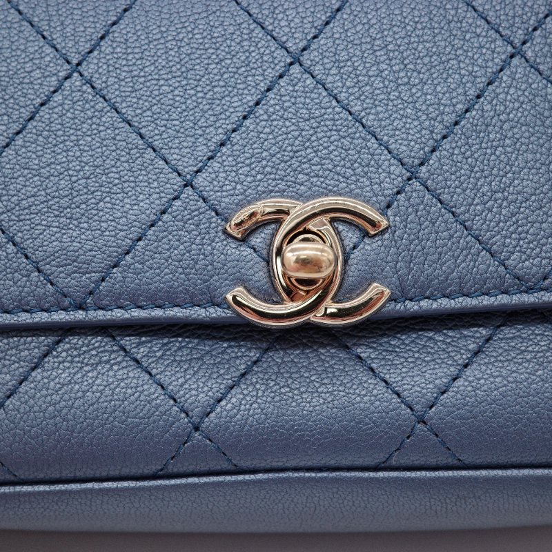 Chanel香奈兒Casual Trip 金屬藍 小牛皮 腰包-5