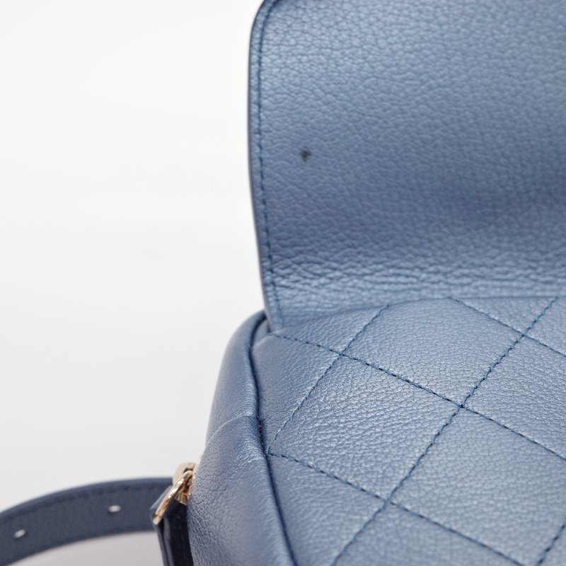 Chanel香奈兒Casual Trip 金屬藍 小牛皮 腰包-14
