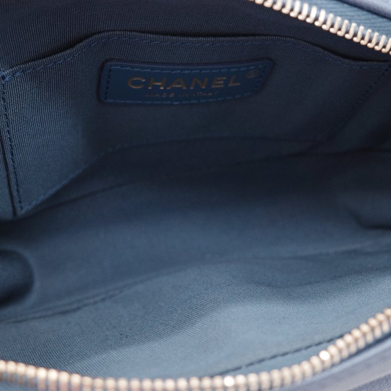 Chanel香奈兒Casual Trip 金屬藍 小牛皮 腰包-16