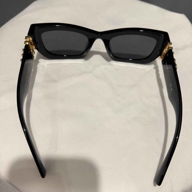 MIU MIU 黑粗框 墨鏡 太陽眼鏡-22