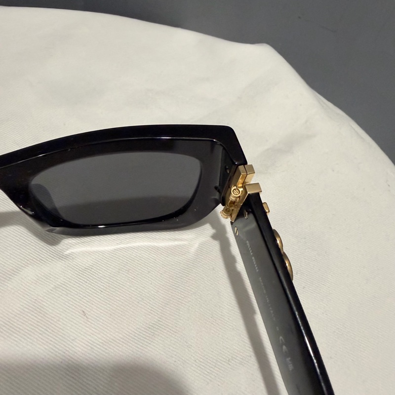 MIU MIU 黑粗框 墨鏡 太陽眼鏡-23