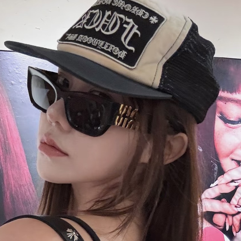 MIU MIU 黑粗框 墨鏡 太陽眼鏡-30