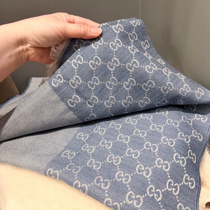 全新Gucci GG logo 雙面 羊毛圍巾 藍-14