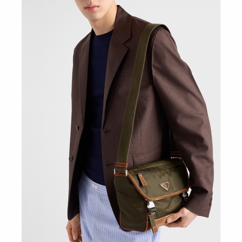 Prada 男士 中號再生尼龍和絨面革單肩包均碼碼中號、20cm*10cm*19cm-3
