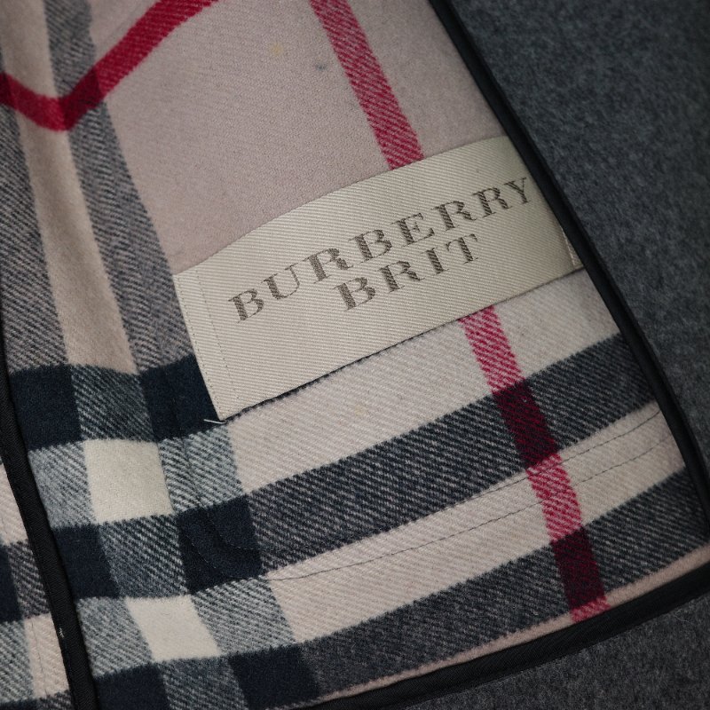 Burberry 巴寶莉 經典格紋 襯底連帽羊毛牛角扣 大衣-12