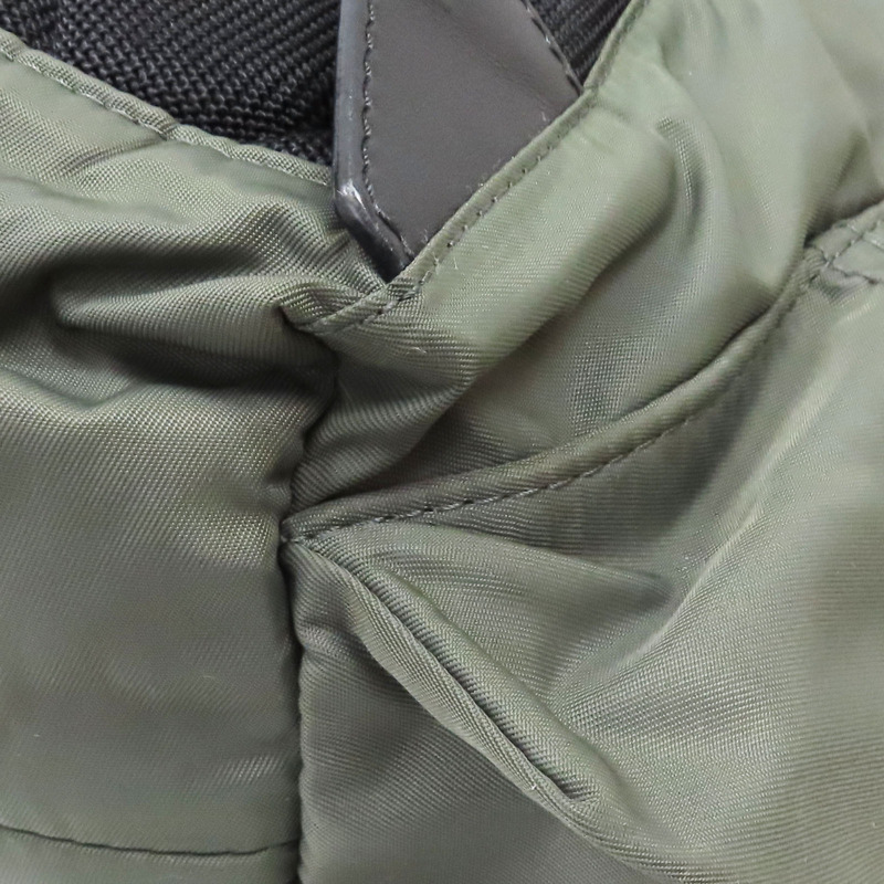 綠色尼龍 牛皮 後背包【BURBERRY 巴寶莉】 4059487-14